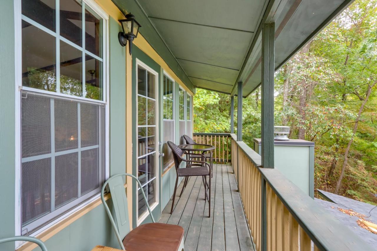 Mountaintop Ellijay Cabin With Private Hot Tub Exterior foto