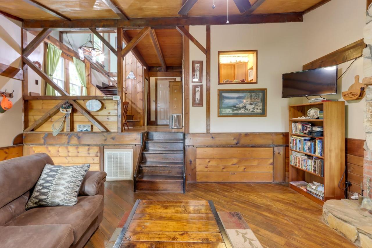 Mountaintop Ellijay Cabin With Private Hot Tub Exterior foto